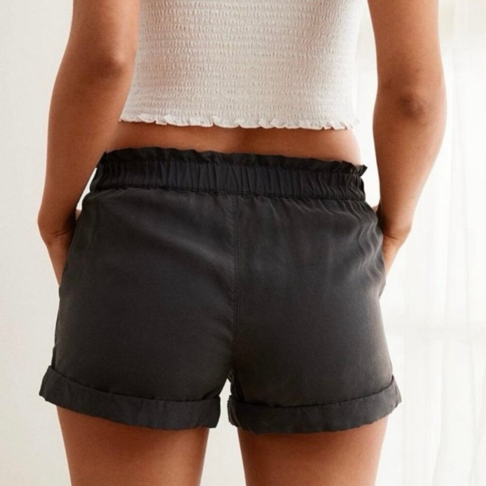 Aerie Gray Casual Paper Bag Shorts - Dark Gray - Picture 2 of 7